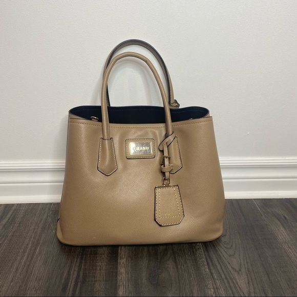 Grand Handbags - Grand Faux Leather Durable Footed Handbag